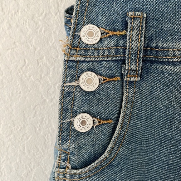 DYYNZ Denim Overall Shorts Adjustable with Pocket - Picture 3 of 4